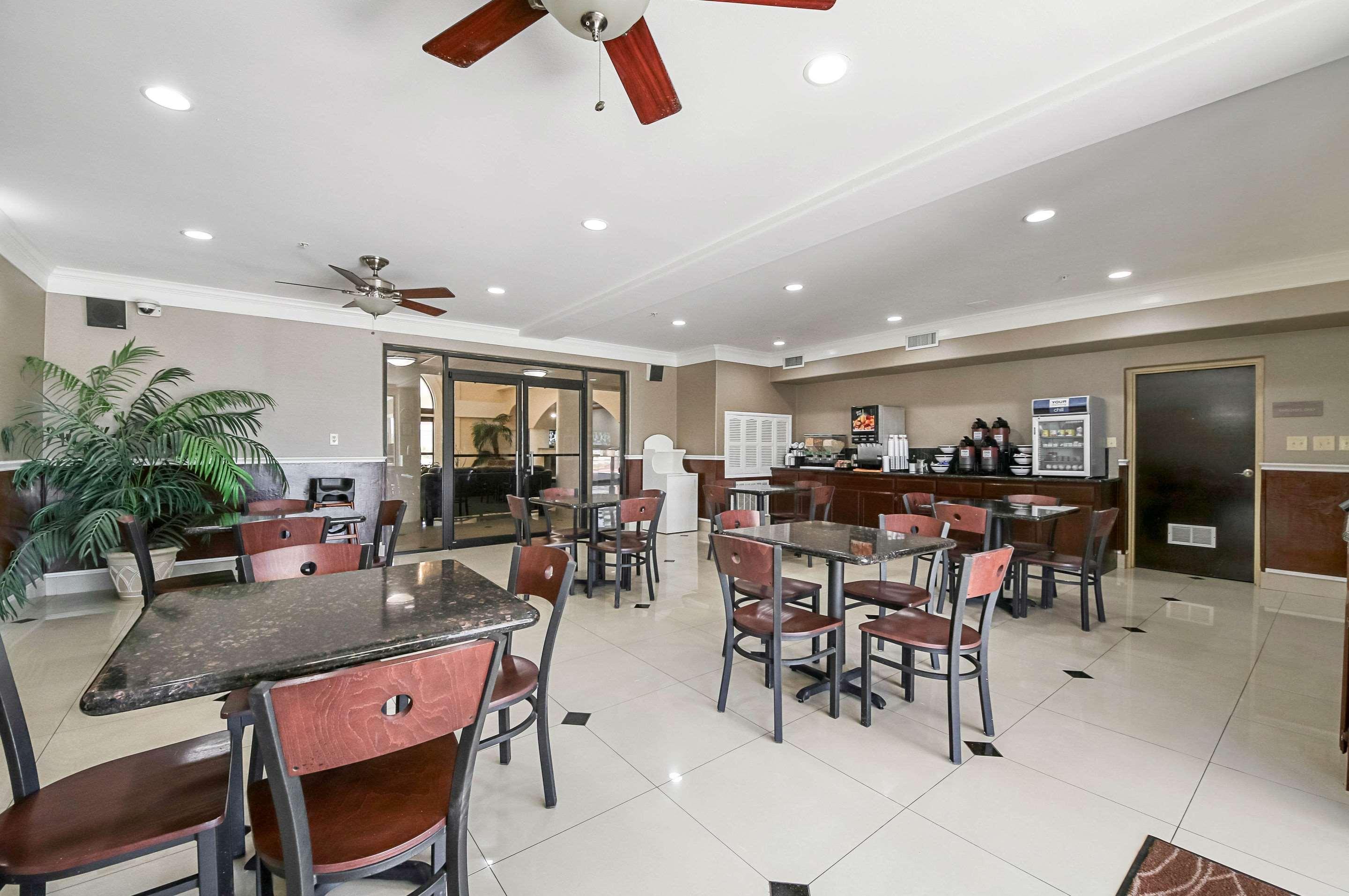 Quality Inn Kingsville Hwy 77 Екстериор снимка